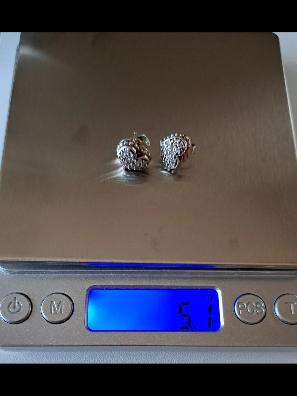 Vintage LAGOS Caviar Sterling Silver Diamond Heart Stud Earrings - Picture 12 of 13